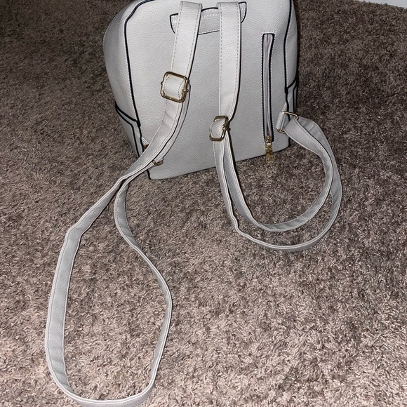 Tan Backpack - Picture 4 of 5